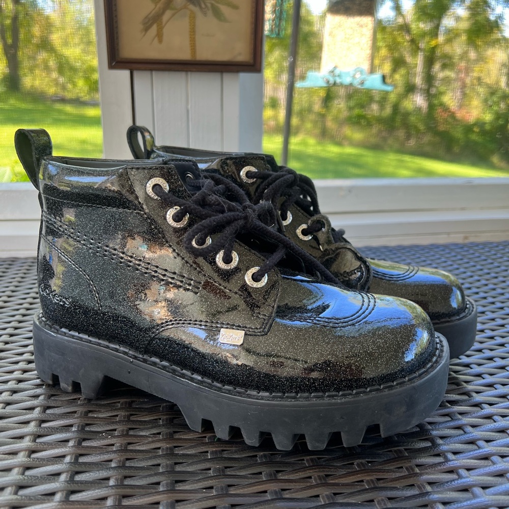 Kickers kizziie high platform black glitter patent low boots size 38